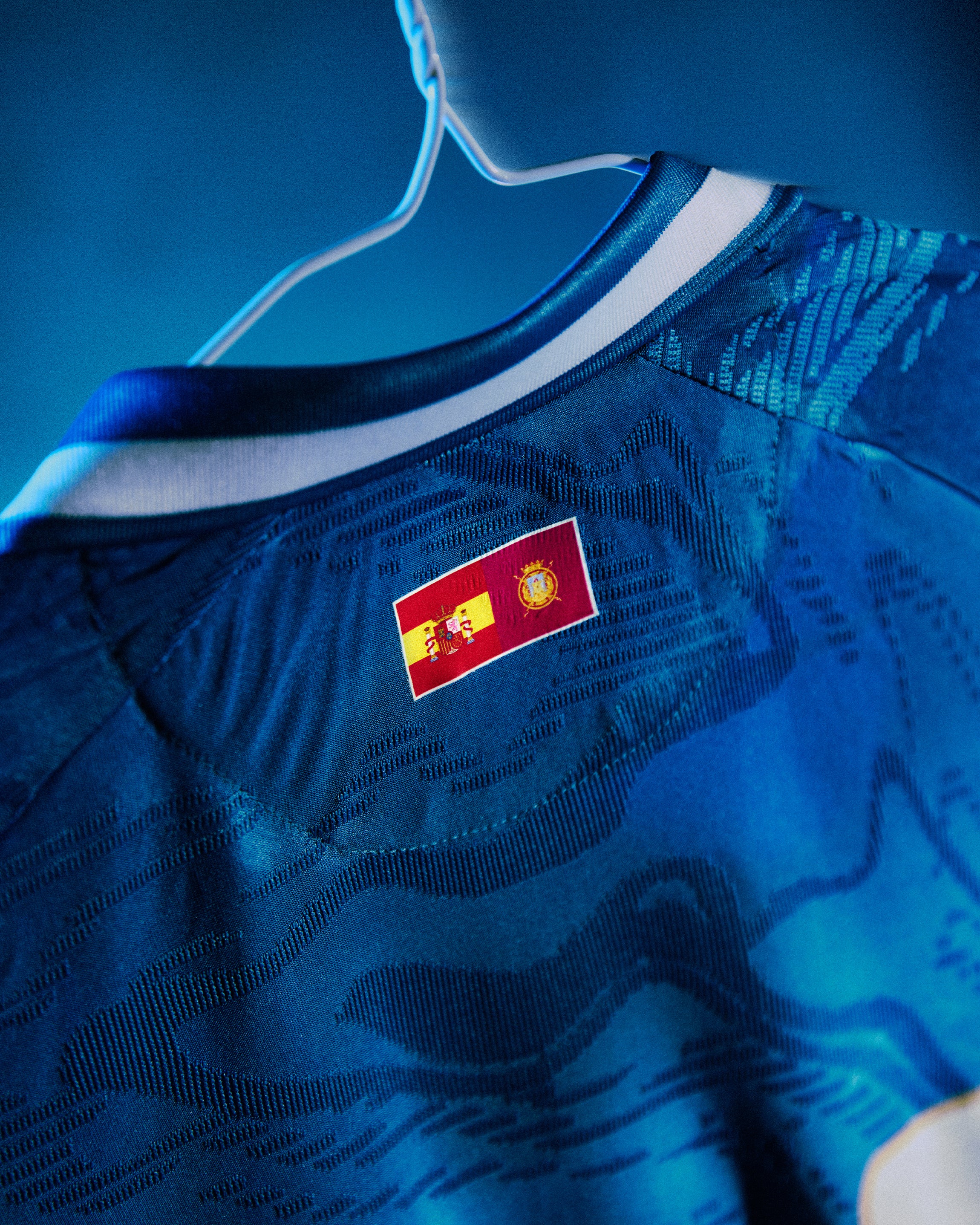 Camiseta Oficial Primera Equipación 25/26.